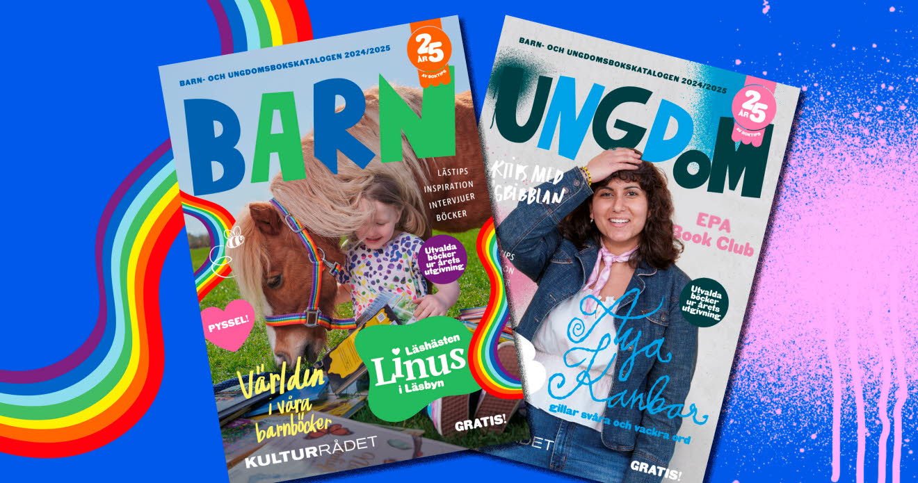 Ett nummer av nya barn- respektive ungdomsbokskatalogen mot blå bakgrund med regnbågsslinga.