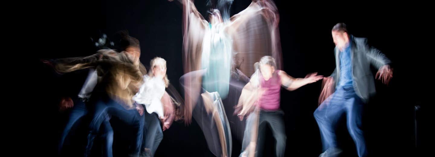 Dansare på scen.