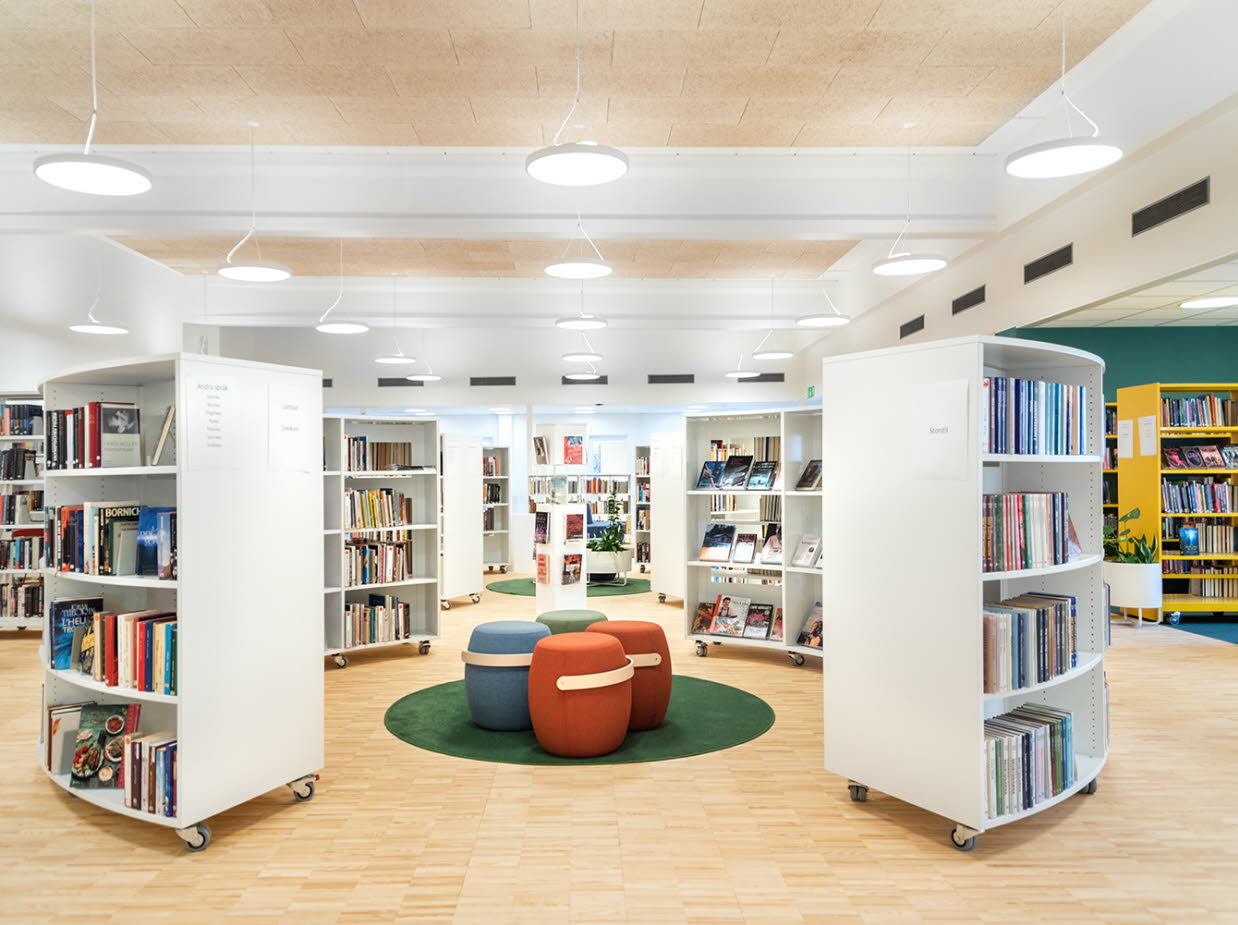 Interiör från renoverade biblioteket i Tingsryd