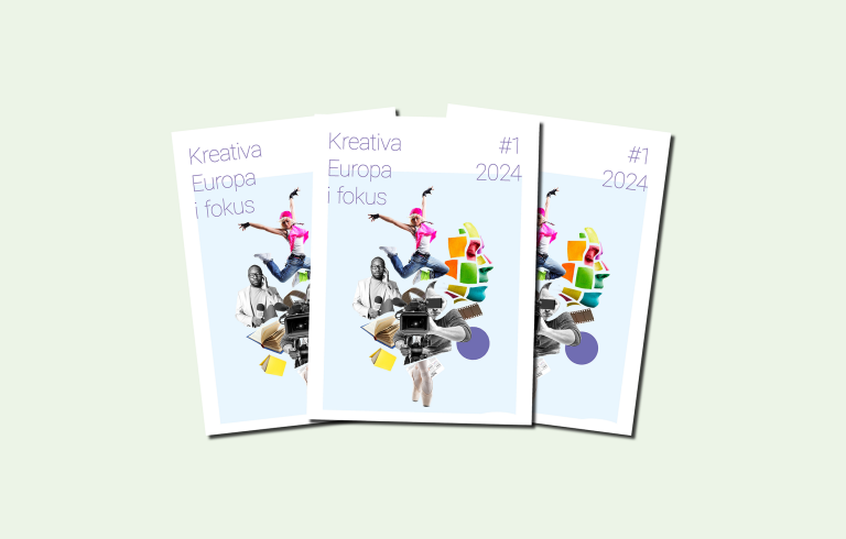 Collage med tre omslag av Kreativa Europa i fokus, på omslaget syns ett collage med en dansande kvinna, en man med en kamera riktat mot betraktaren, en profil av en kvinna med färgblock i ansiktet, en man med en mikrofon, tåspetsskor, filmrullar.