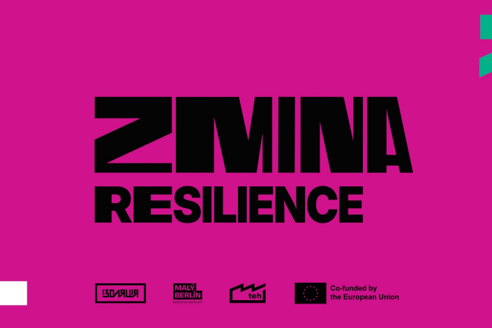 Svart text på ceriserosa bakgrund "Zmina resilence".