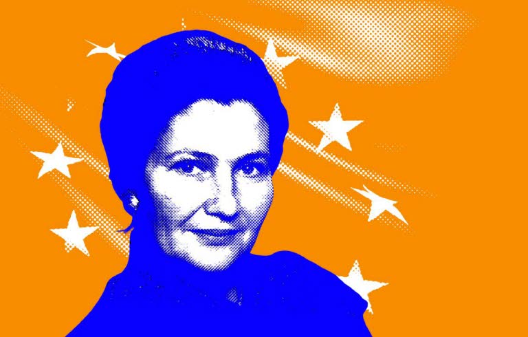 Simone Veil, blåtonat fotografi på orange bakgrund med EU:s stjärnor i vitt..