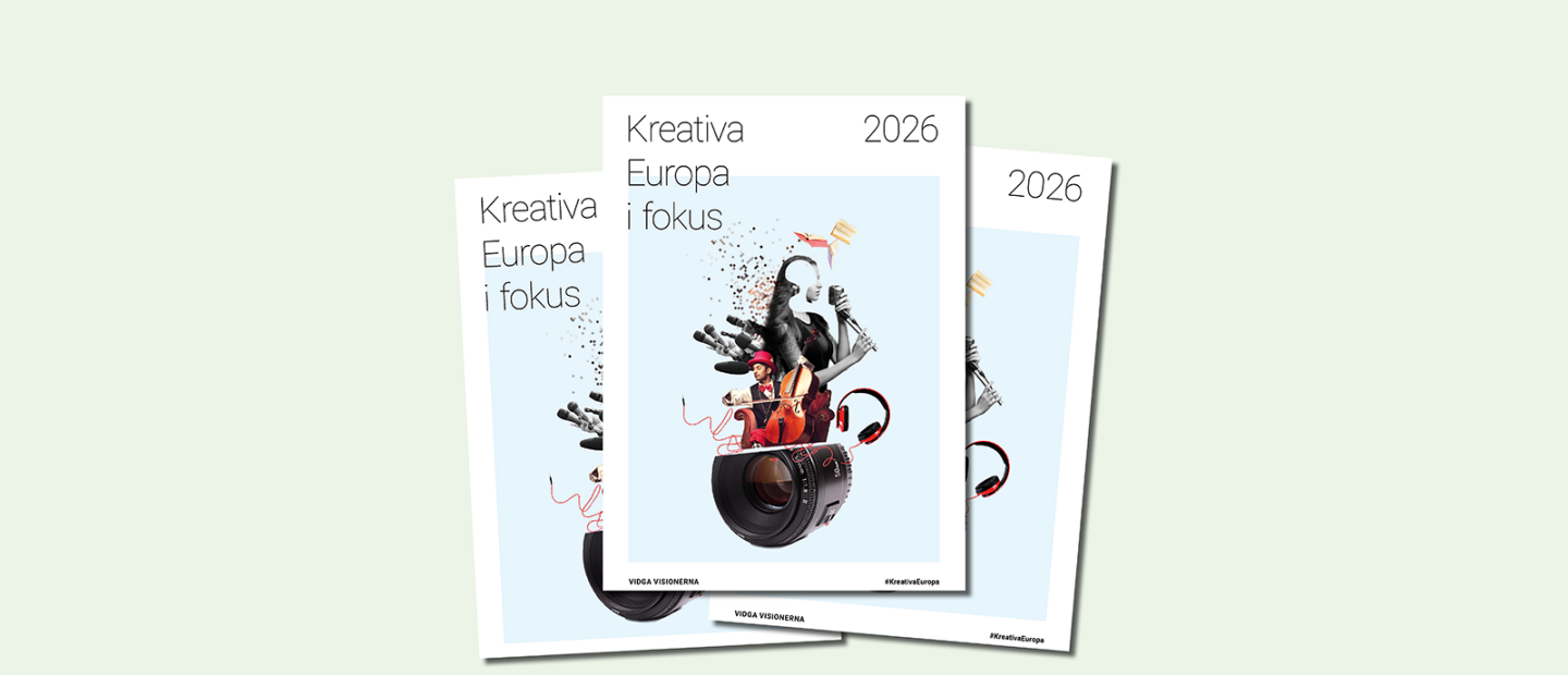 Omslagsbild, collage med en kvinna som sjunger, en man som spelar kontrabas och inslag som en kameralins, hörlurar och böcker.