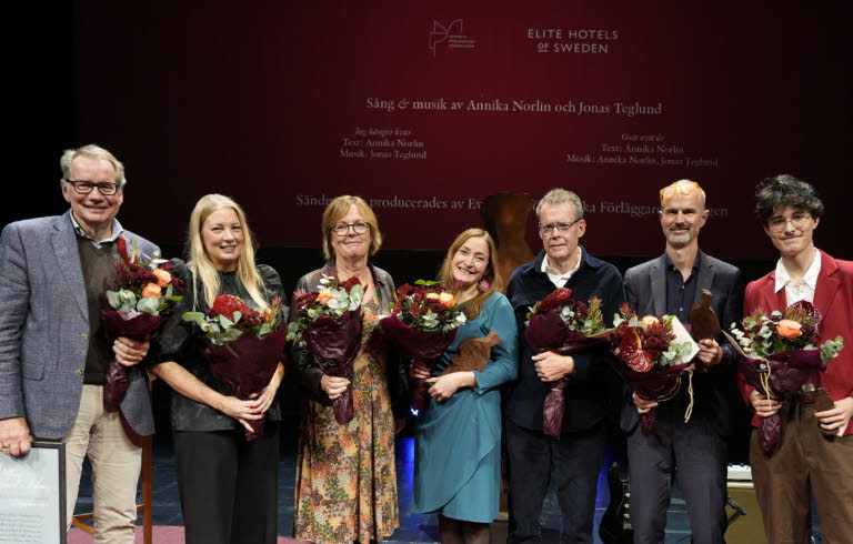 A happy group of laureates 2024.