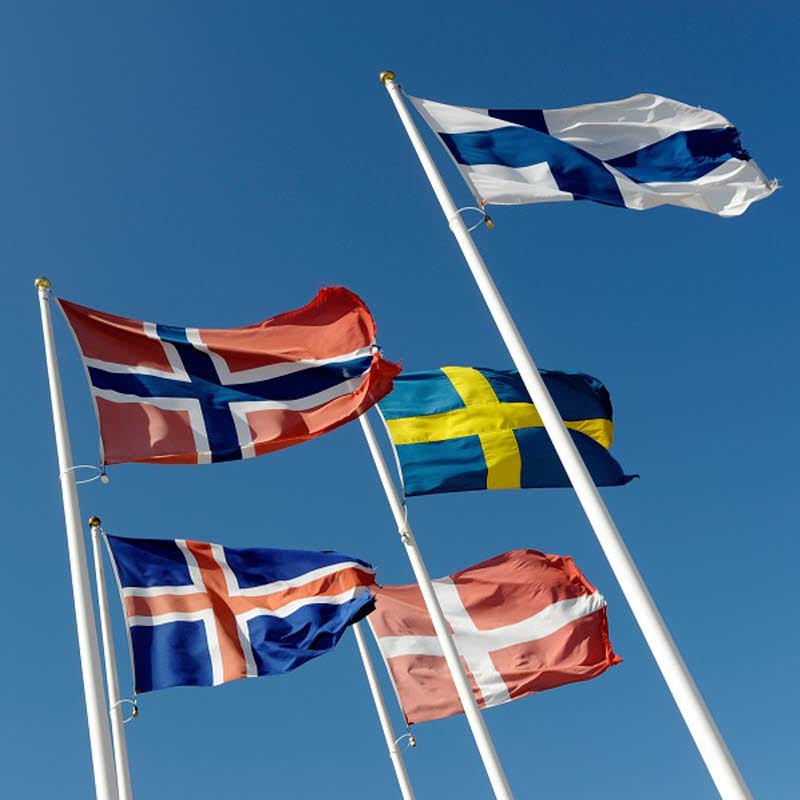 Nordiska flaggor