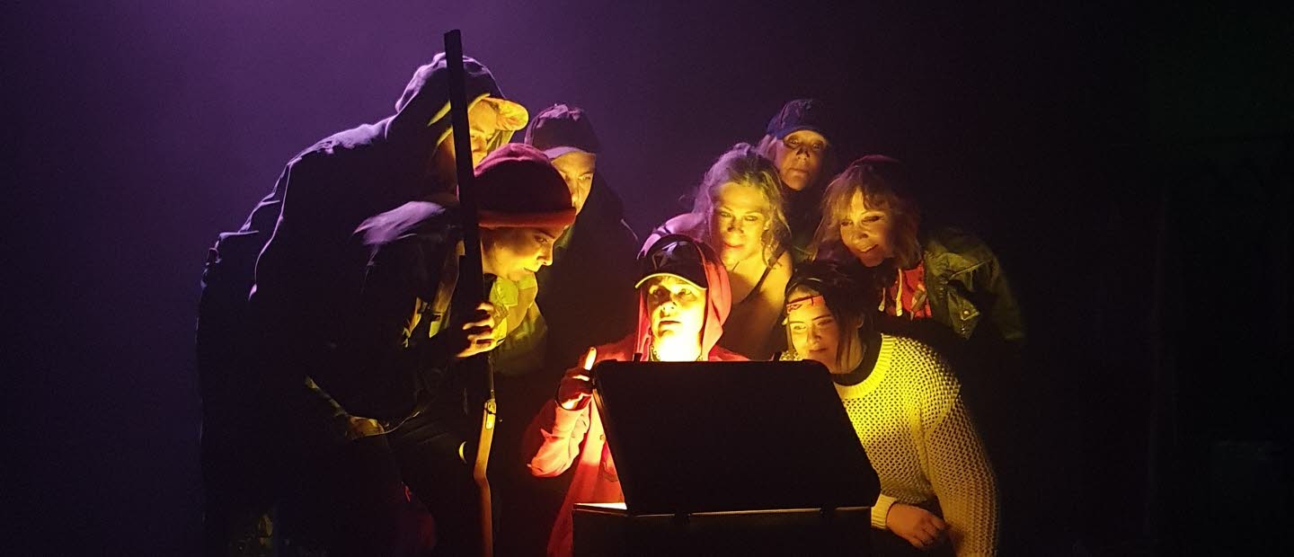 Unga läser tillsammans