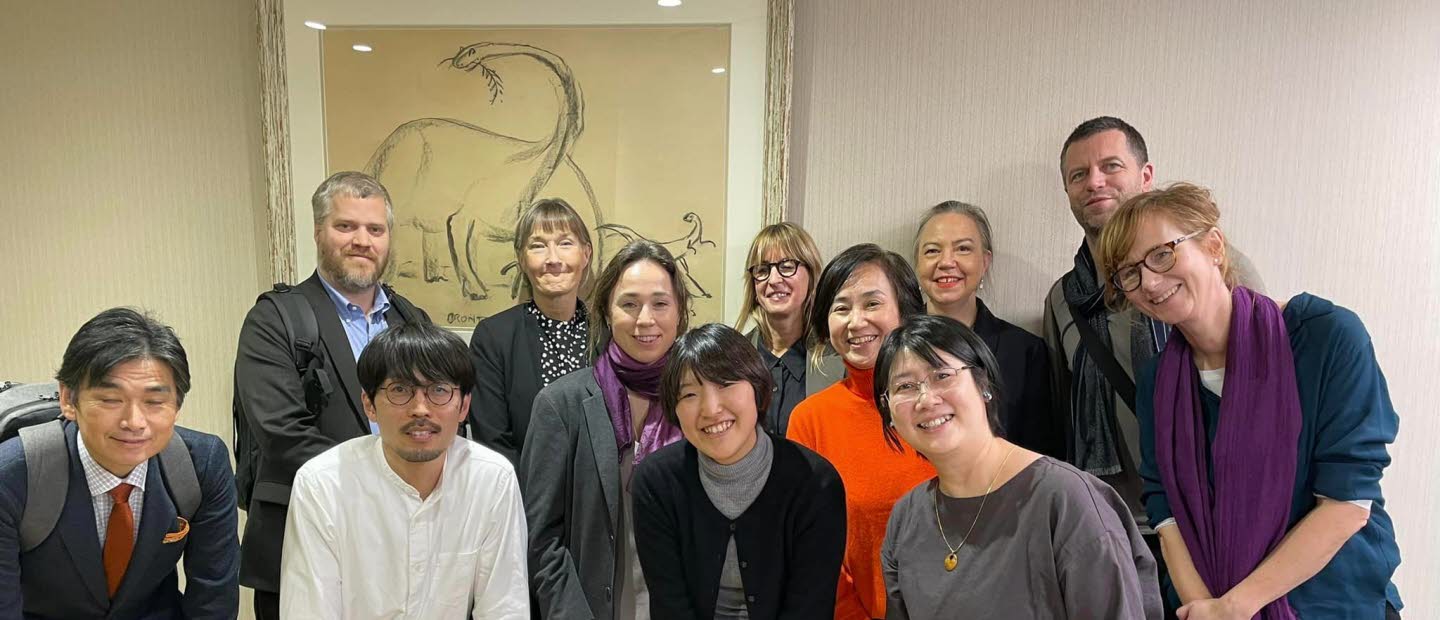 Group photo, 12 people in the picture.